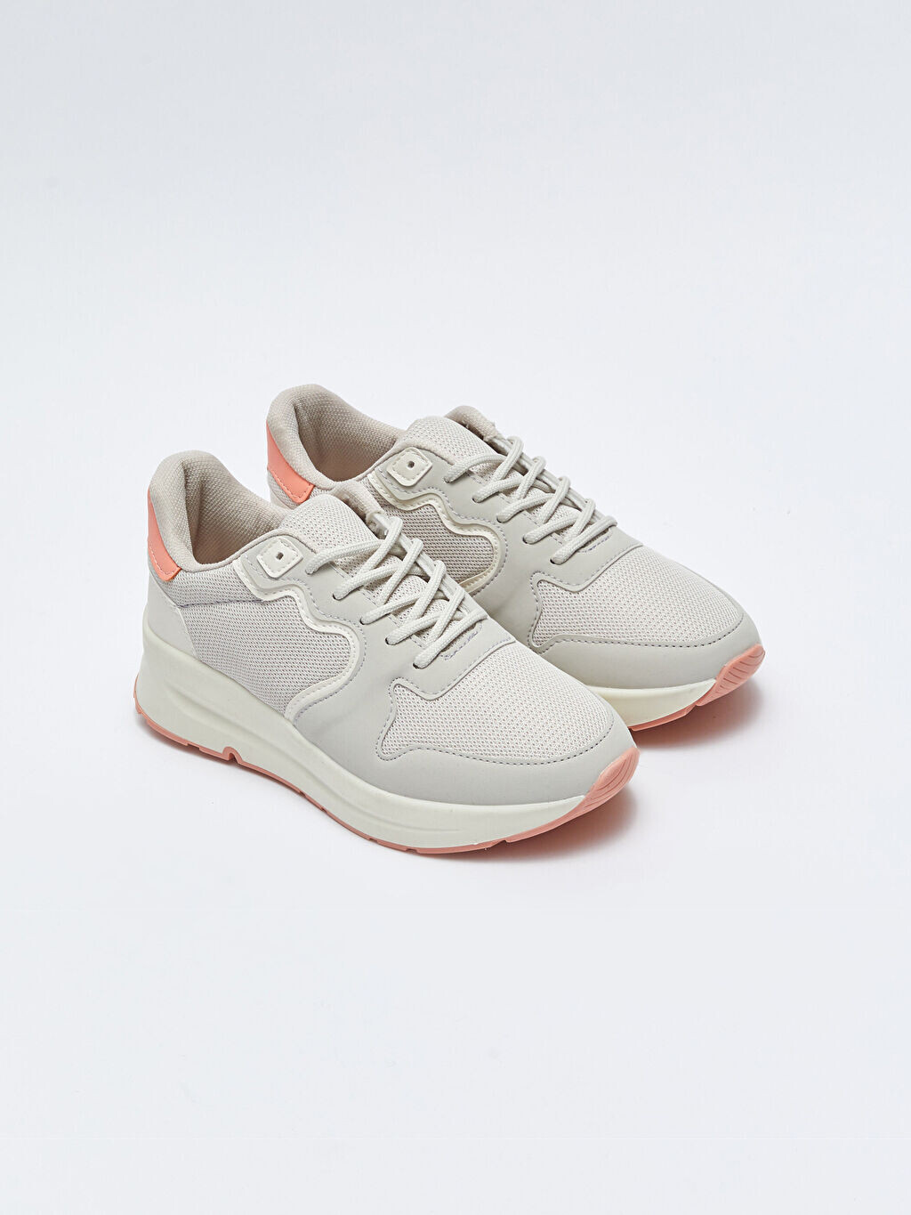 

Женские кроссовки Active на шнуровке LCW Steps