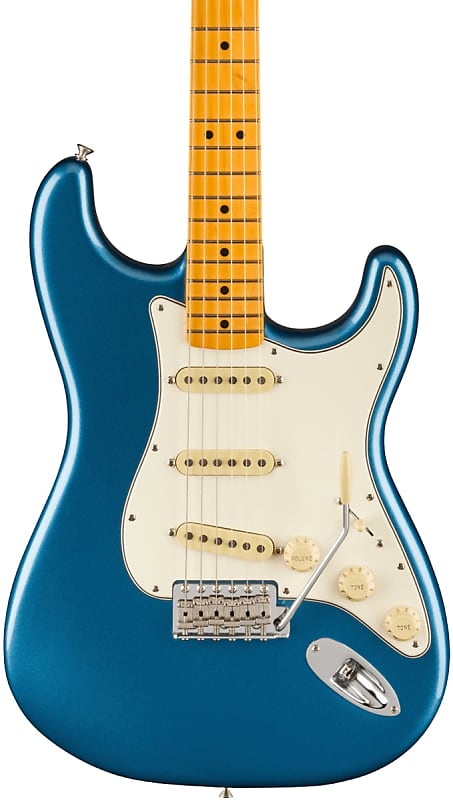 цена Fender American Vintage II 1973 Stratocaster MP Lake Placid Blue с футляром Fender American II Stratocaster MP w/case