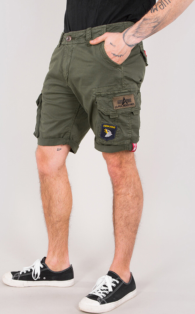 

Шорты Alpha Industries Crew Patch, оливковые