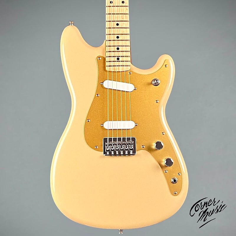 

Fender Player Duo Sonic 2021 Пустынный песок