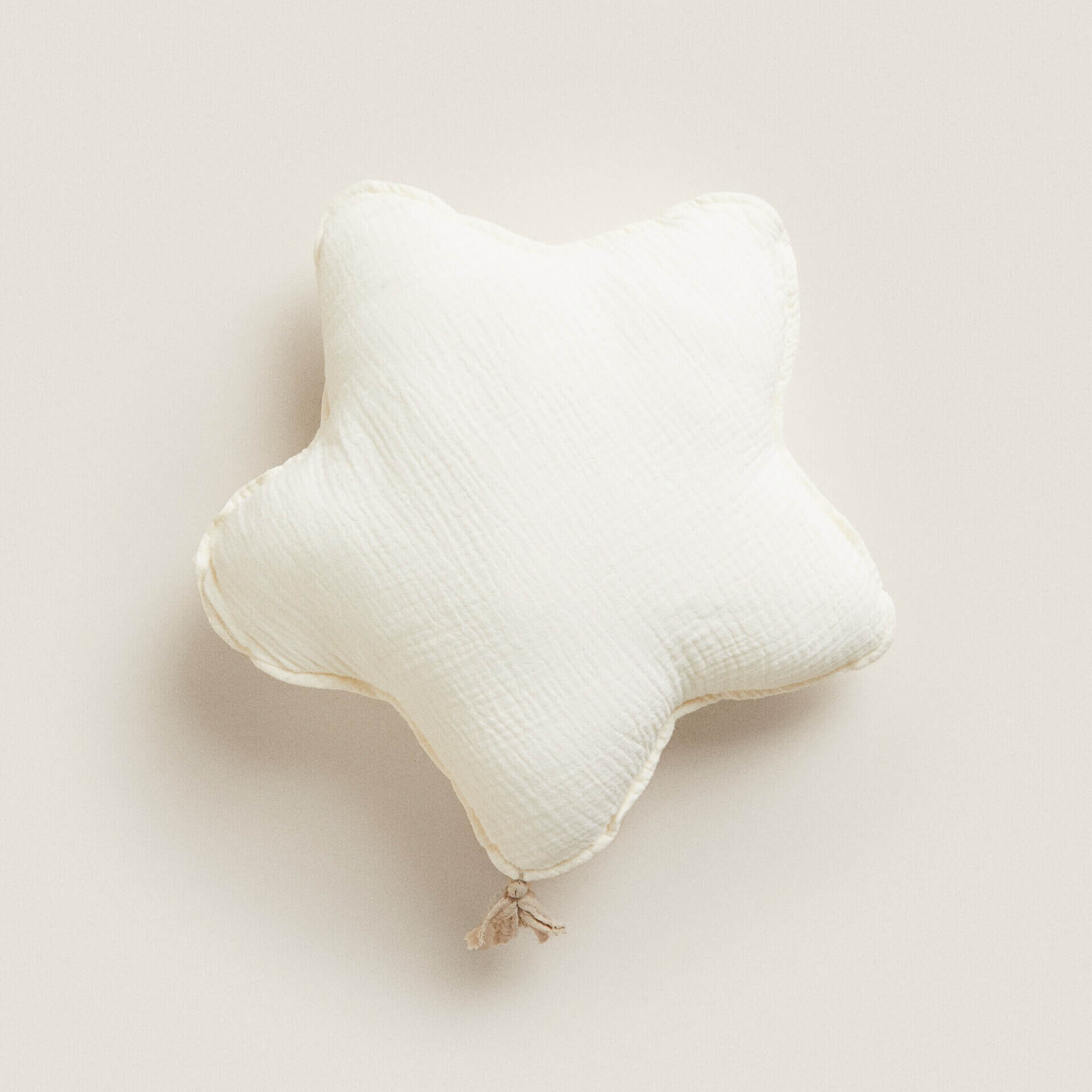 Детская подушка Zara Home Muslin Star, белый sozzy детская органическая цветная хлопковая подушка в форме животного детская подушка супин и боковой сон