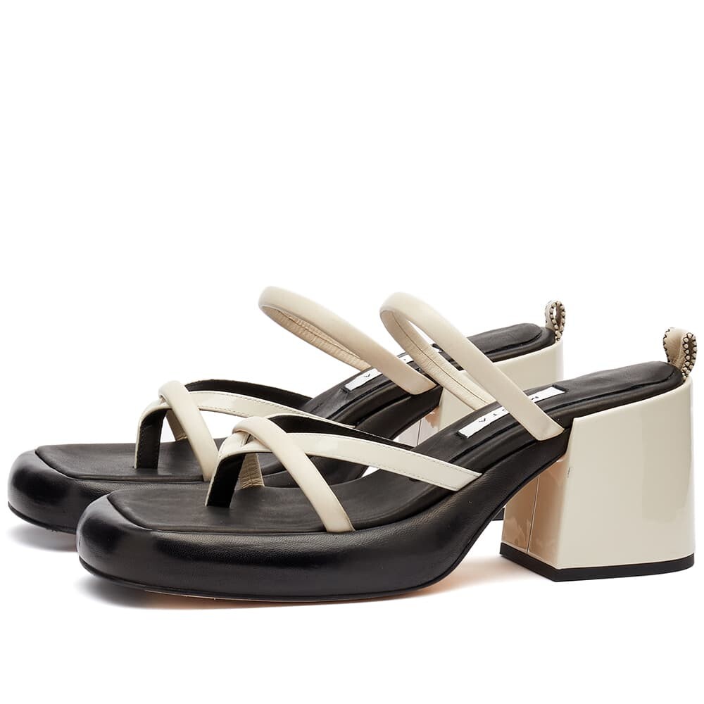 

Сандалии MIISTA Delphine Strappy Mule Sandal
