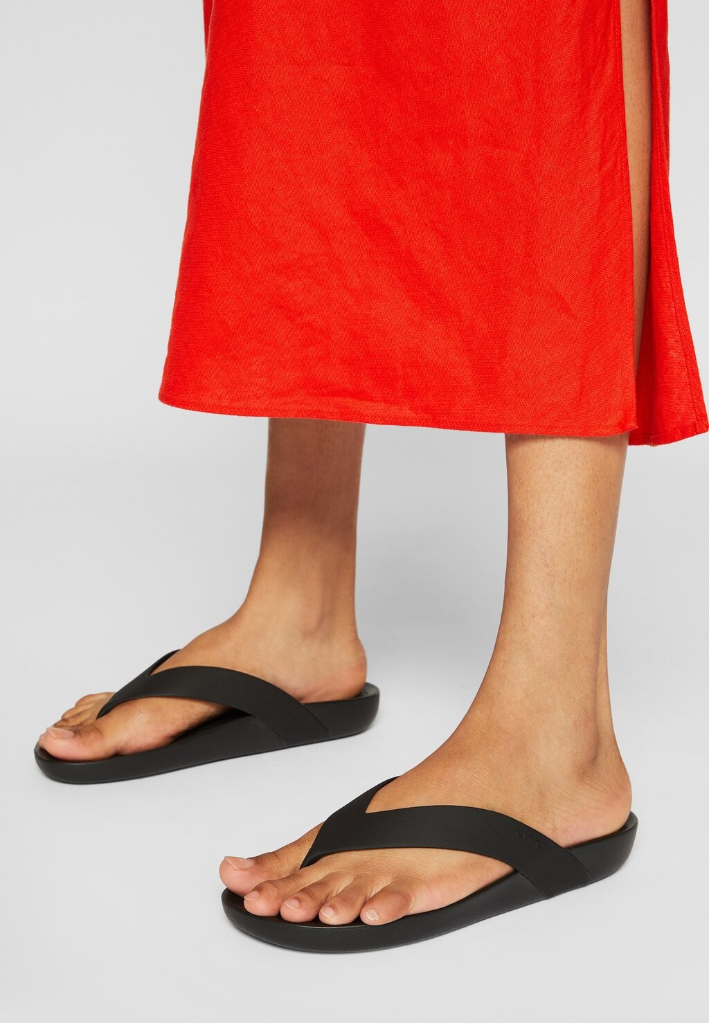 

Шлепанцы SPLASH Crocs, цвет black