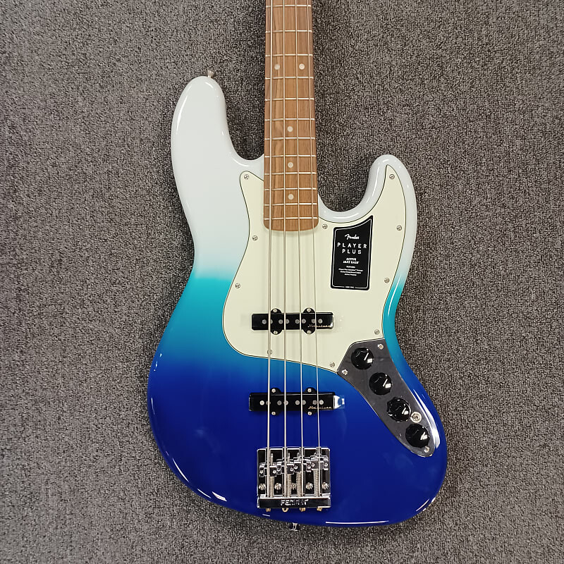 

Fender Player Plus Jazz Bass - Белэр Блю