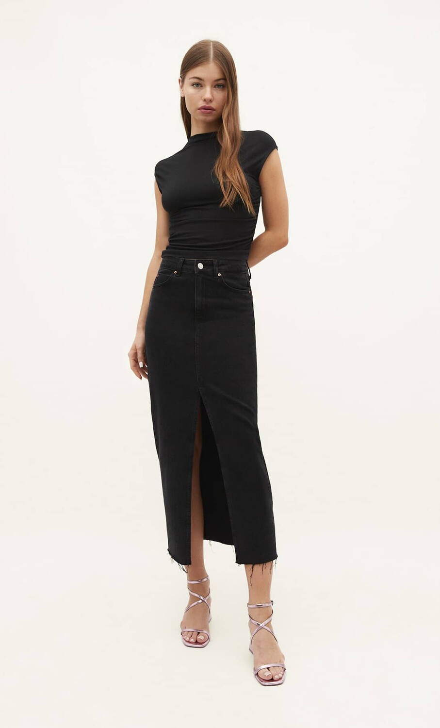 

Футболка из вискозы Stradivarius, черный