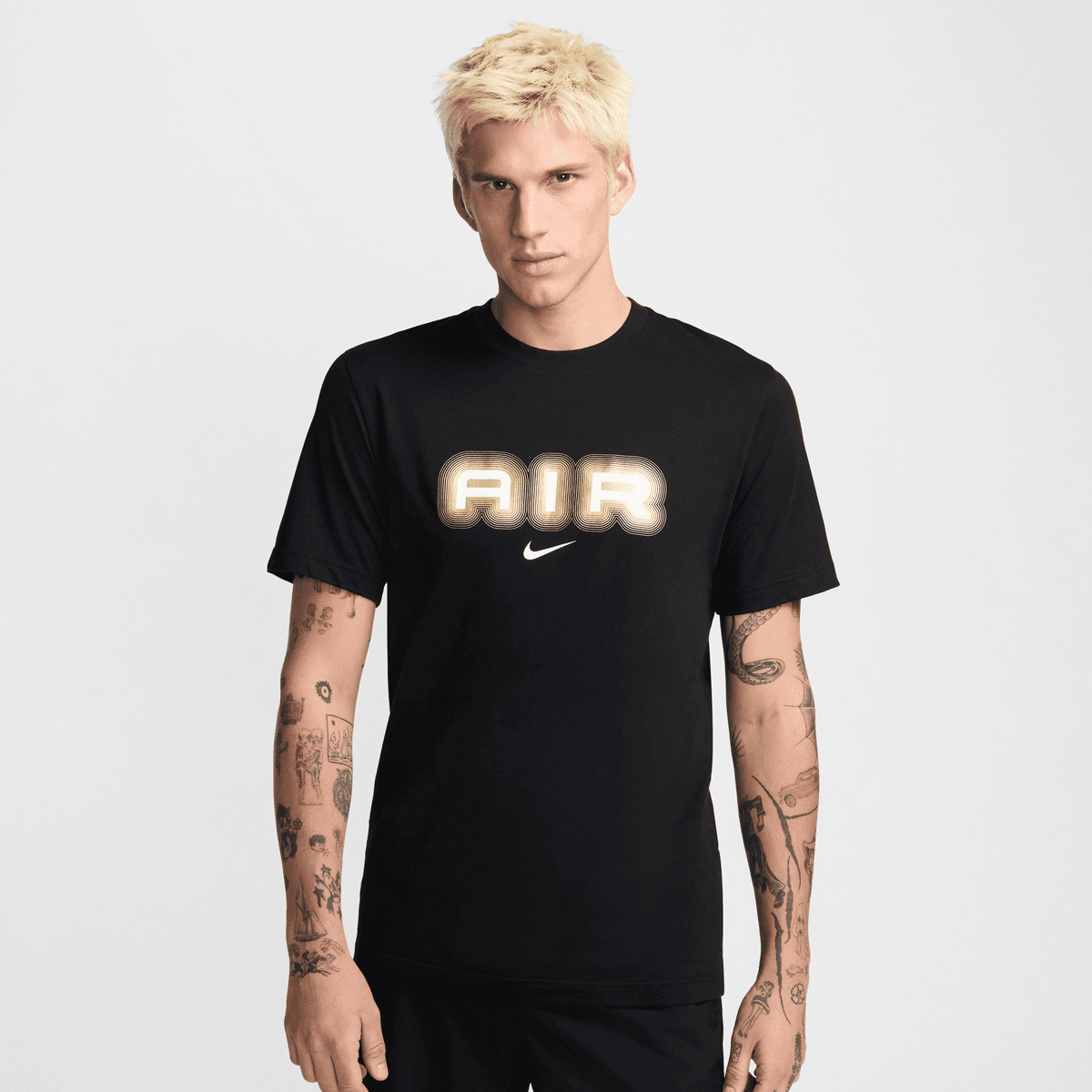 

Футболка Nike Sportswear Swoosh Air Graphic T-Shirt, черный