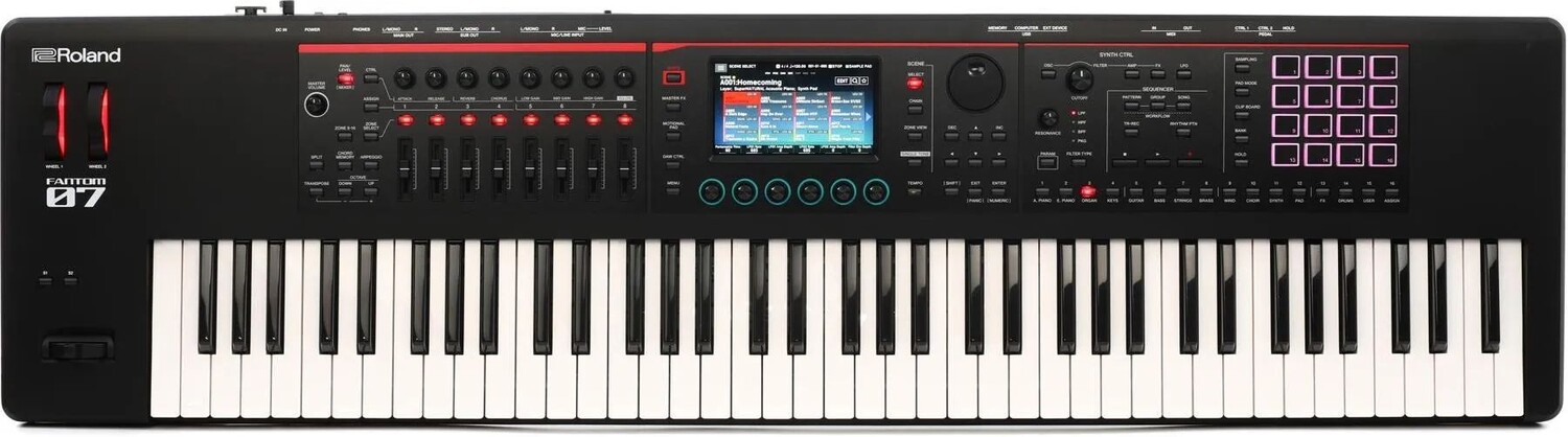 

Клавиатура музыкальной рабочей станции Roland FANTOM-07