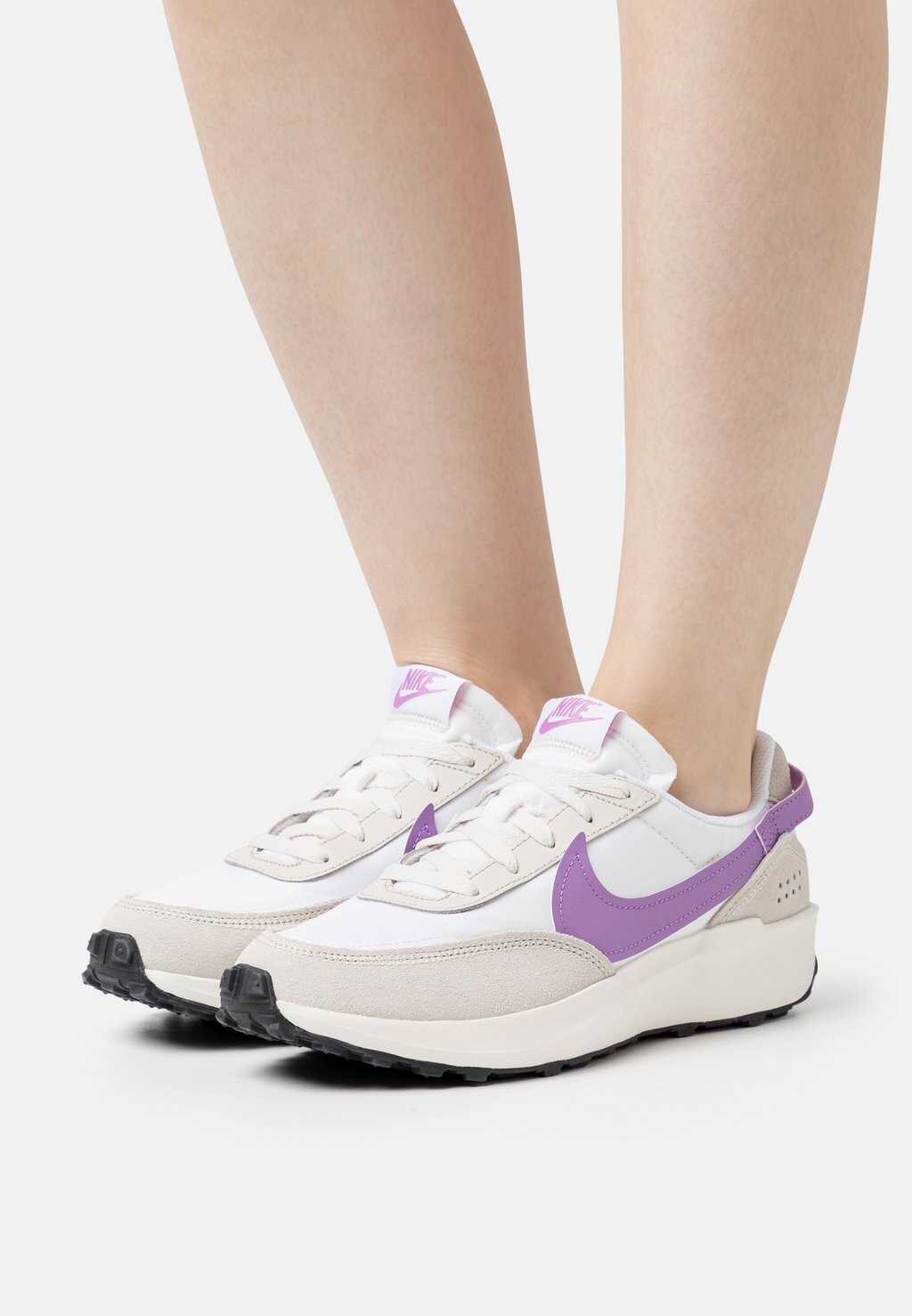 

Кроссовки Nike Womens Waffle Debut, белый / фуксия