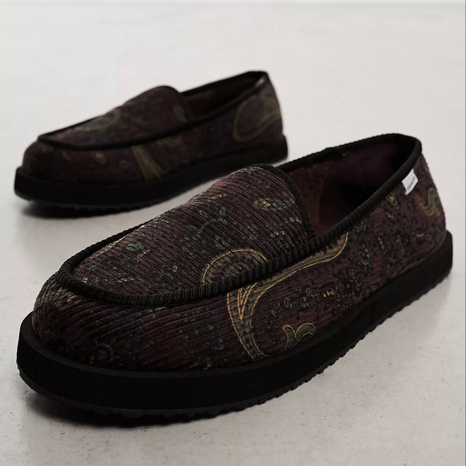 

Тапочки Carhartt Wip Paisley, бордовый