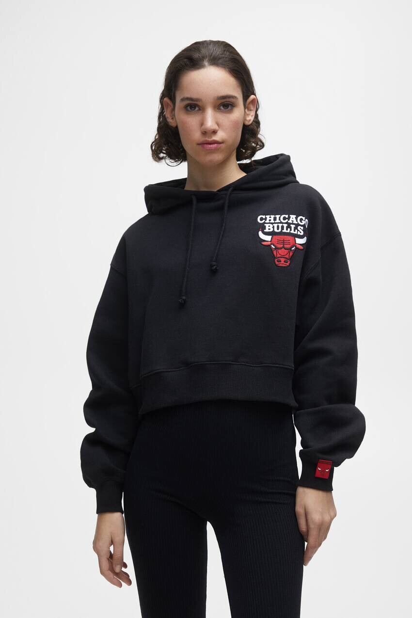 

Толстовка НБА Чикаго Буллз Pull&Bear, черный