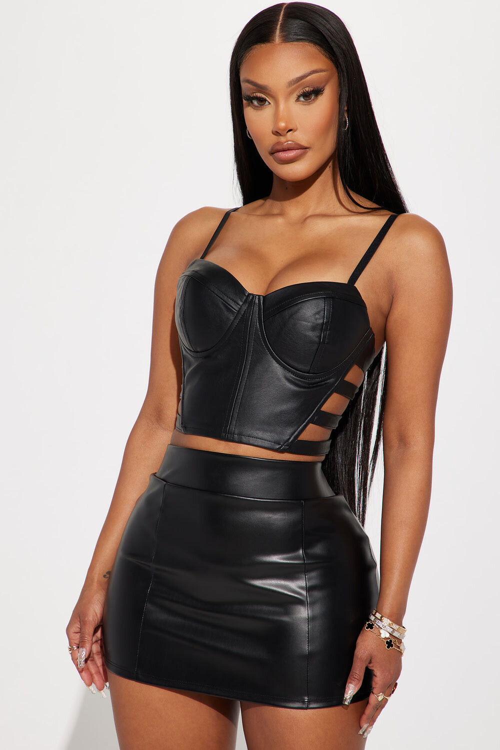 

Топ Fashion Nova 519274, черный