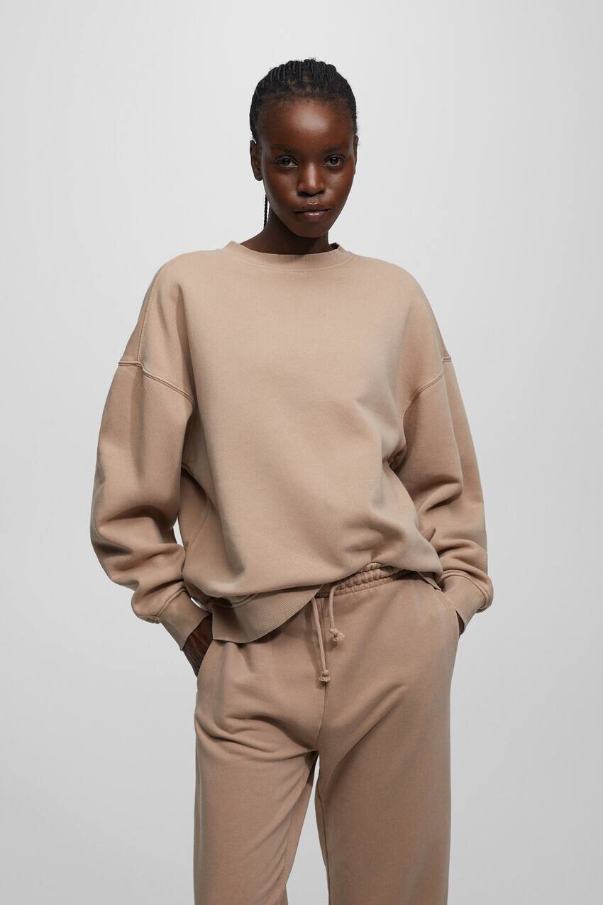

Выцветшая толстовка Pull&Bear, блеклый розовый