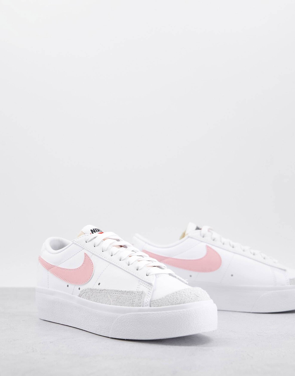 

Кроссовки Nike Blazer Low Platform с бело-розовой глазурью