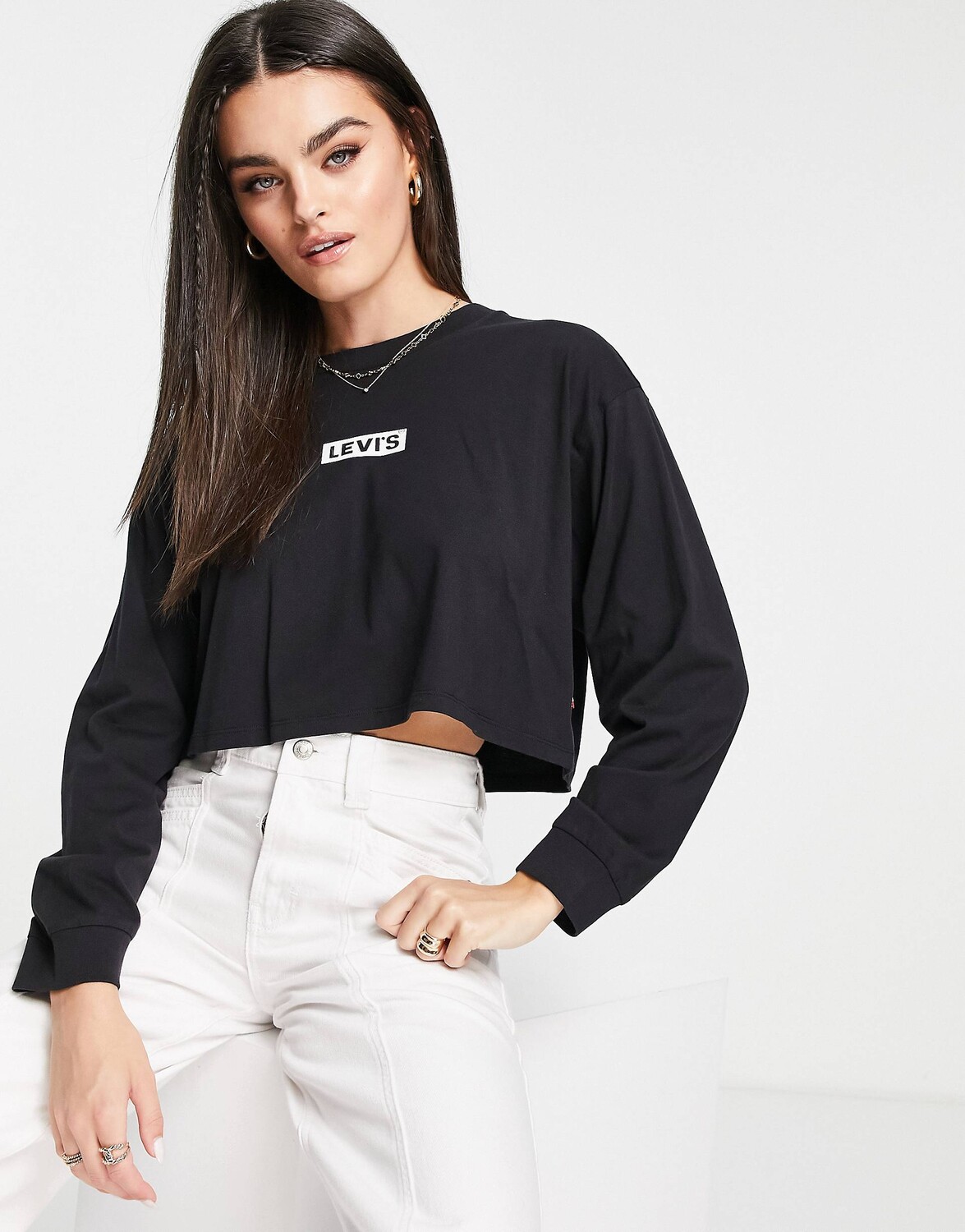 

Черный укороченный молодежный топ с длинными рукавами Levi's