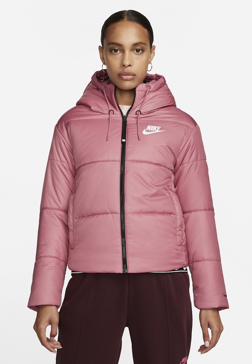 

Куртка зимняя Nike