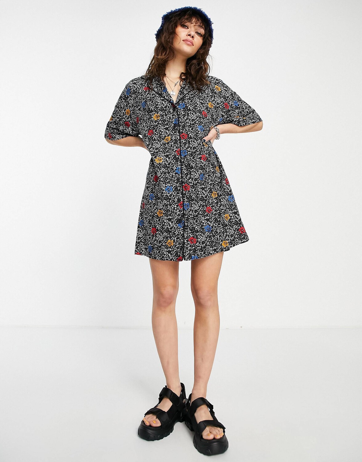 

Разноцветное платье-рубашка мини Topshop Tropical Sovement