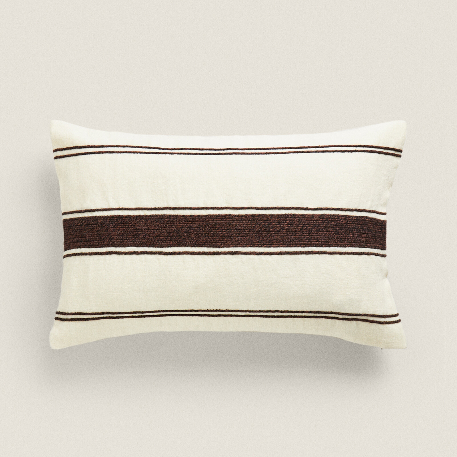 цена Чехол для подушки Zara Home Striped, кремовый/коричневый