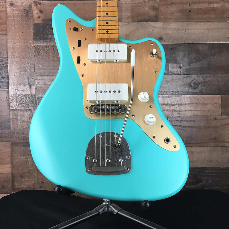 

Гитара Squier 40th Anniversary Vintage Edition
