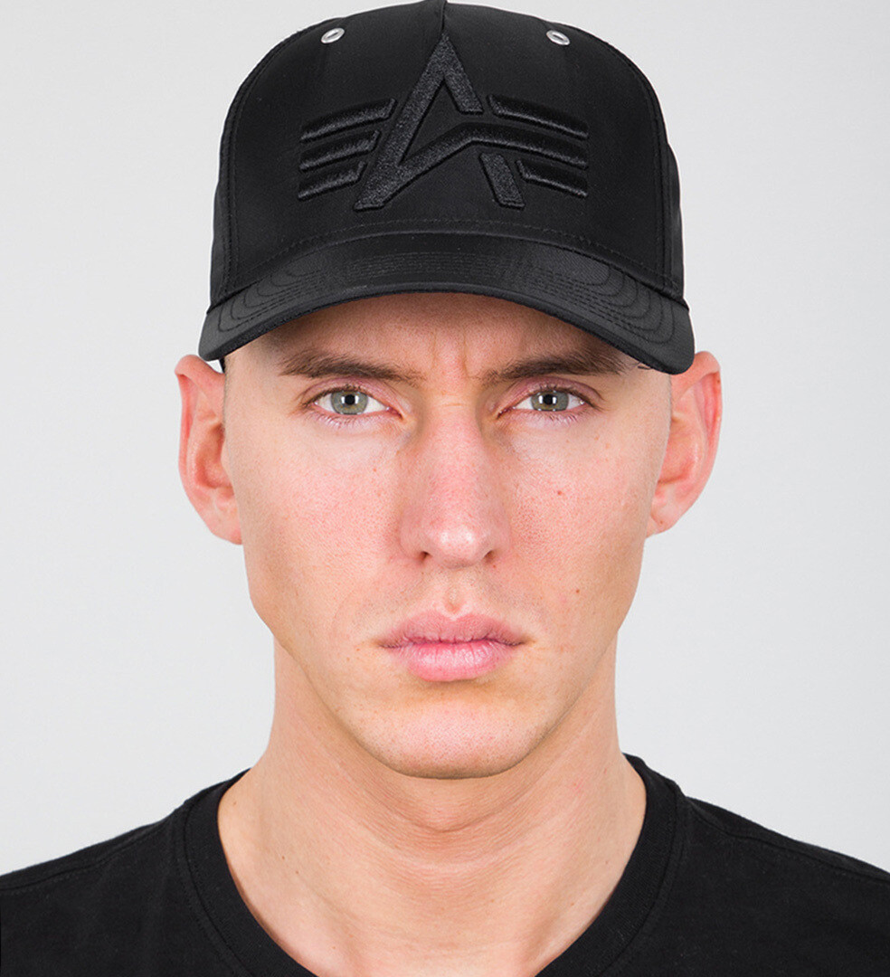 

Кепка Alpha Industries Flight, черная
