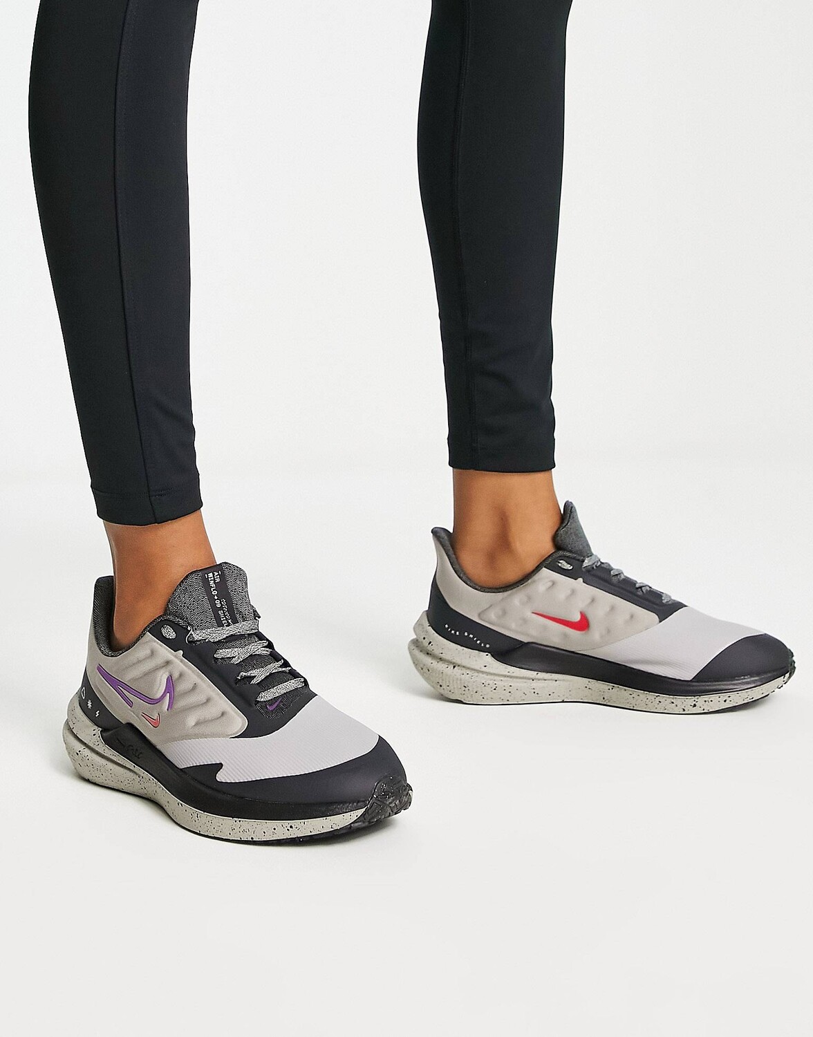 

Серые кроссовки Nike Running Air Winflo 9 Shield