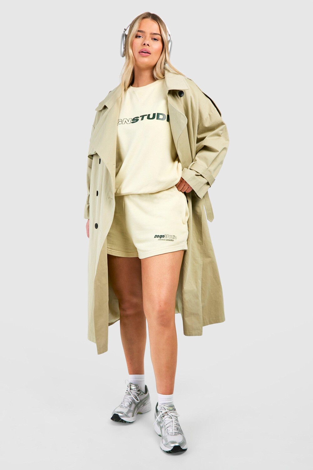 

Постиранные шорты для бега джоггеров Plus Dsgn Studio boohoo, желтый