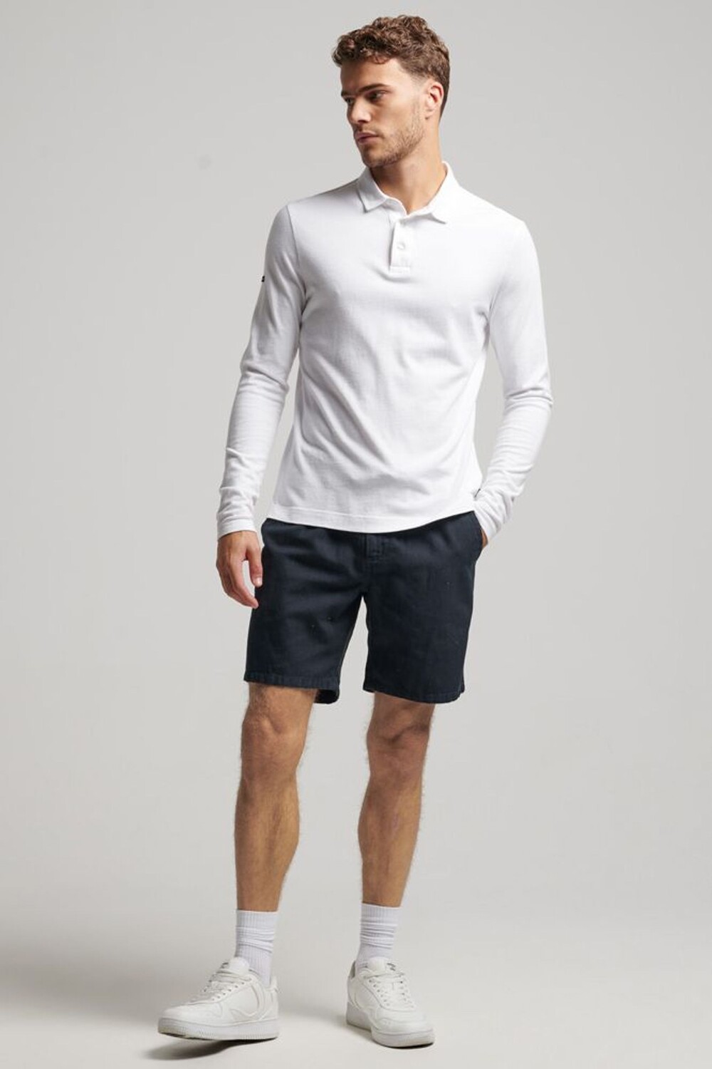 

Винтажные перекрашенные шорты Superdry, синий