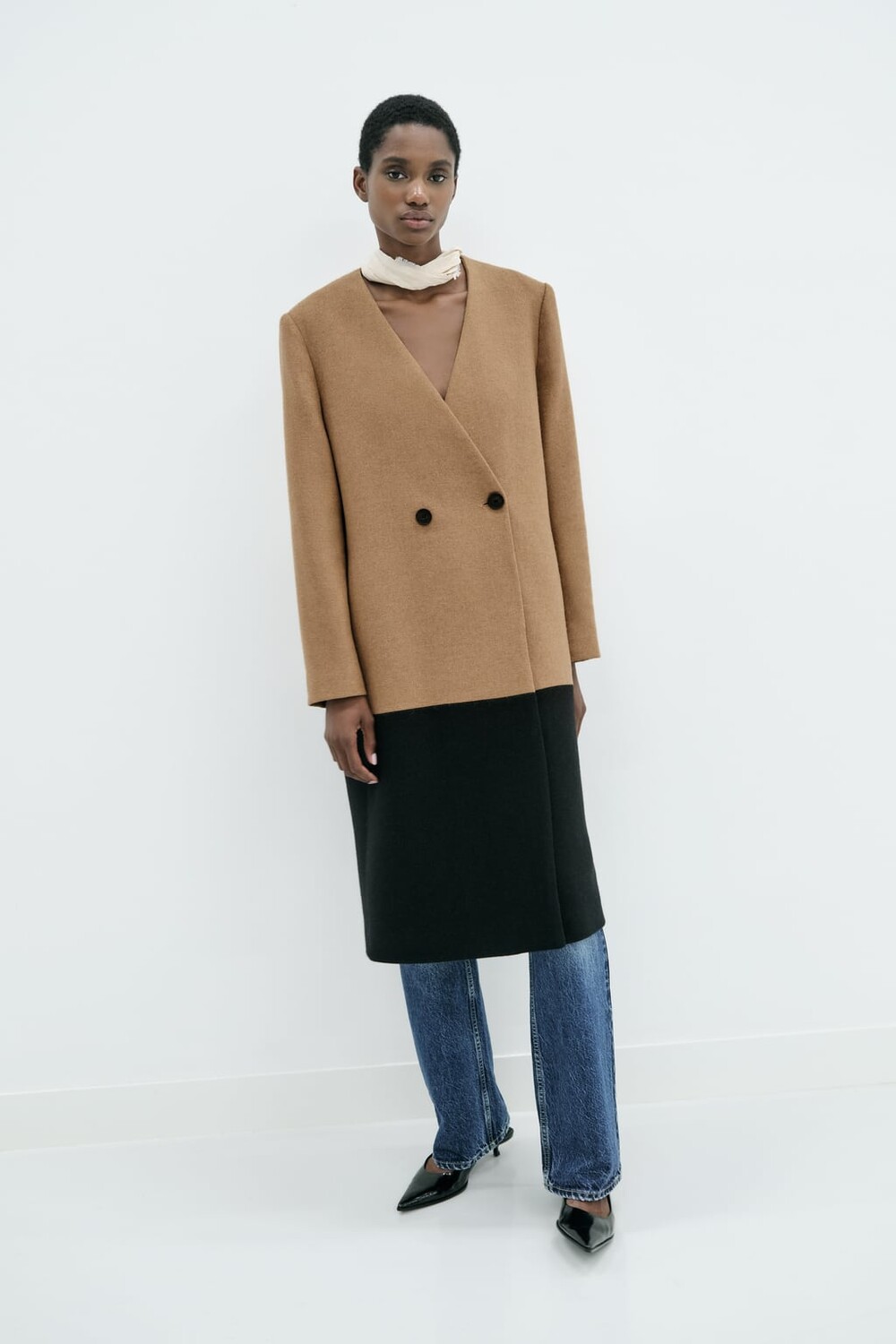 

Пальто в стиле колор-блок из смесовой шерсти ZARA, кэмел