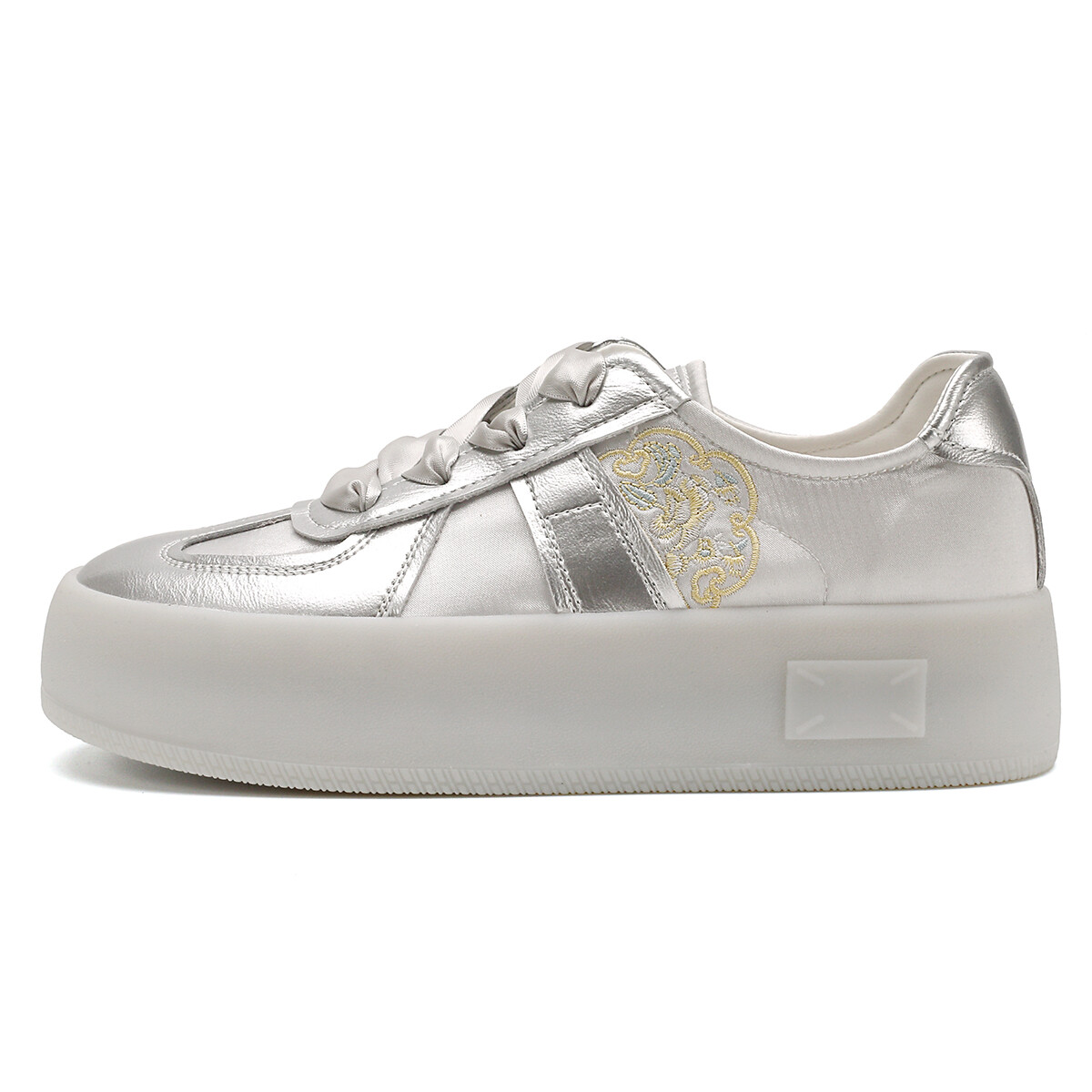 

Кроссовки D:FUSE SCANDINAVIA Skateboarding Shoes Women's Low-top, цвет Off White