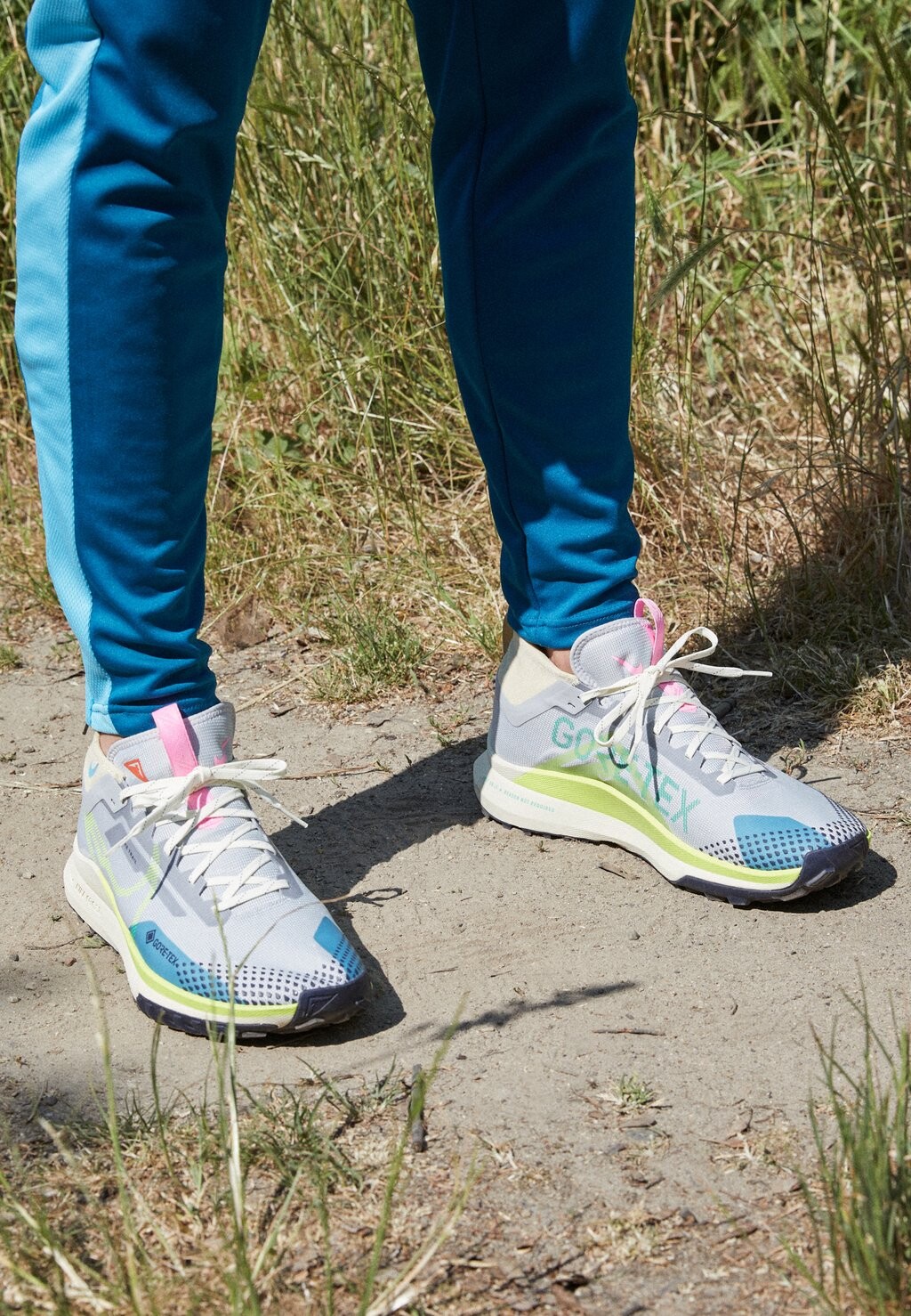 

Кроссовки Nike