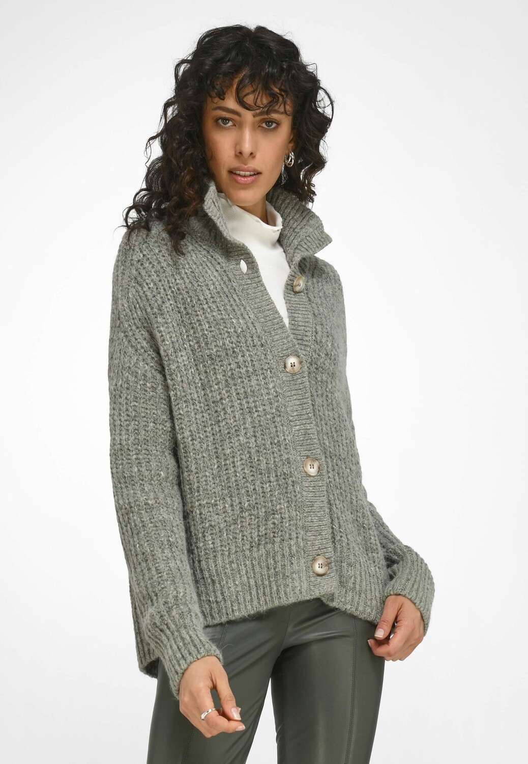 

Толстовка Basler Strickjacke mit Stehkragen, цвет SALBEI-MELANGE