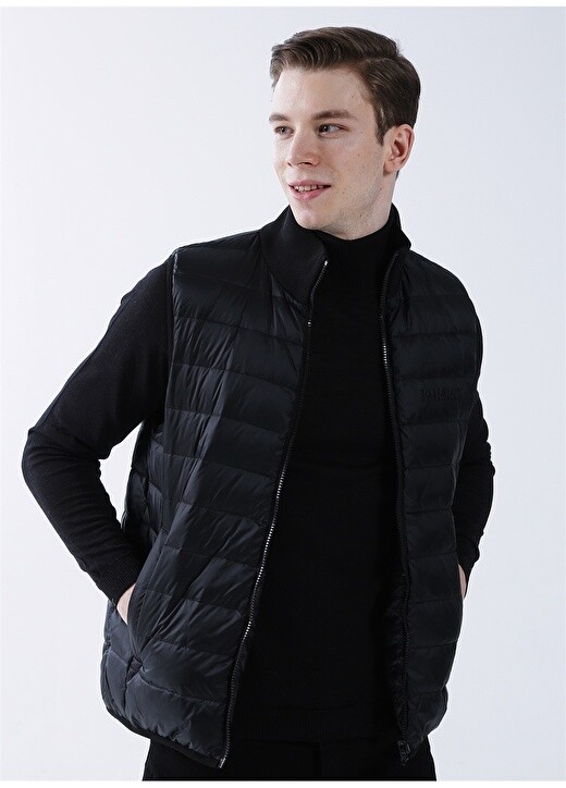 

Черный мужской жилет Bikkembergs