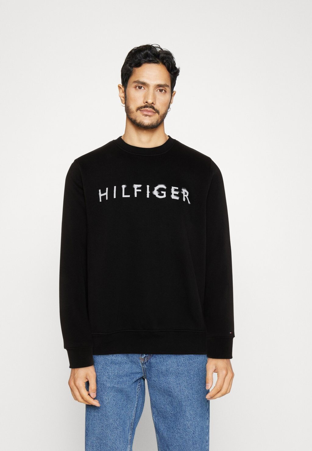 

Толстовка Tommy Hilfiger, черный