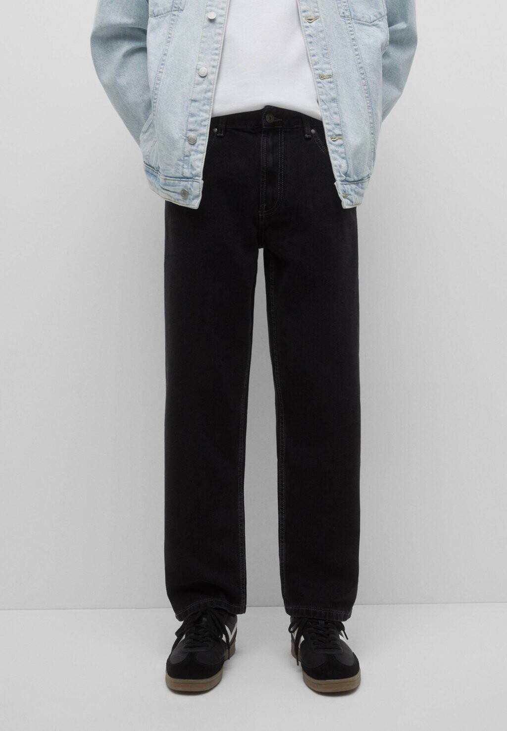 

Джинсы свободного кроя PULL&BEAR