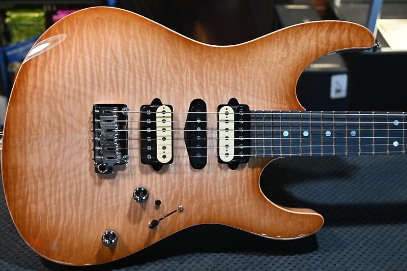 

Электрогитара Suhr Custom Modern Quilt Top Natural Burst #8083