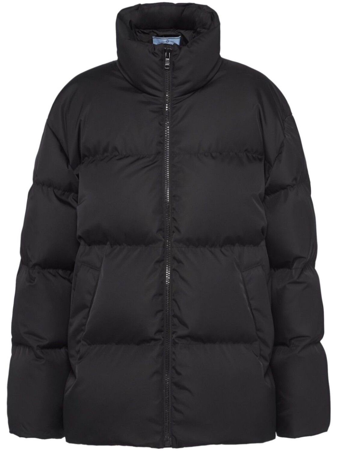

Prada пуховик Re-Nylon с тисненым логотипом, черный