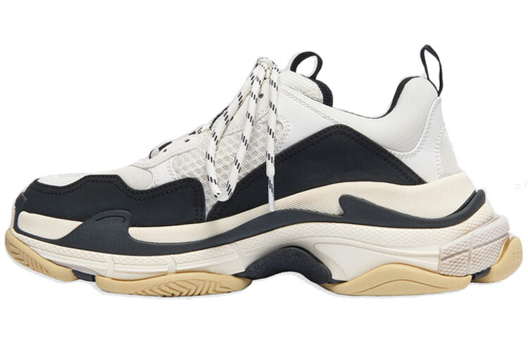 

Кроссовки Balenciaga Triple S Черный/Белый