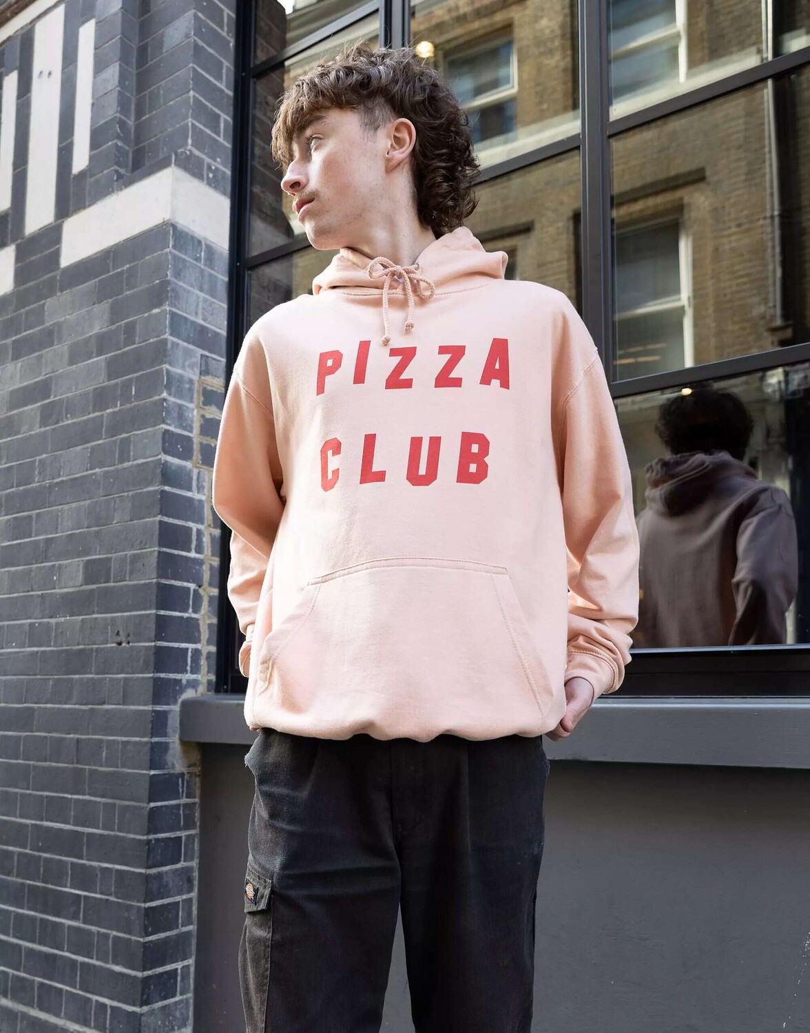 

Персиковая толстовка унисекс с надписью Pizza Club Batch1