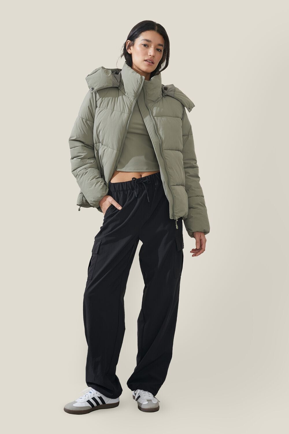 

Куртка-пуховик для мам из переработанных материалов 3.0 Cotton On Body
