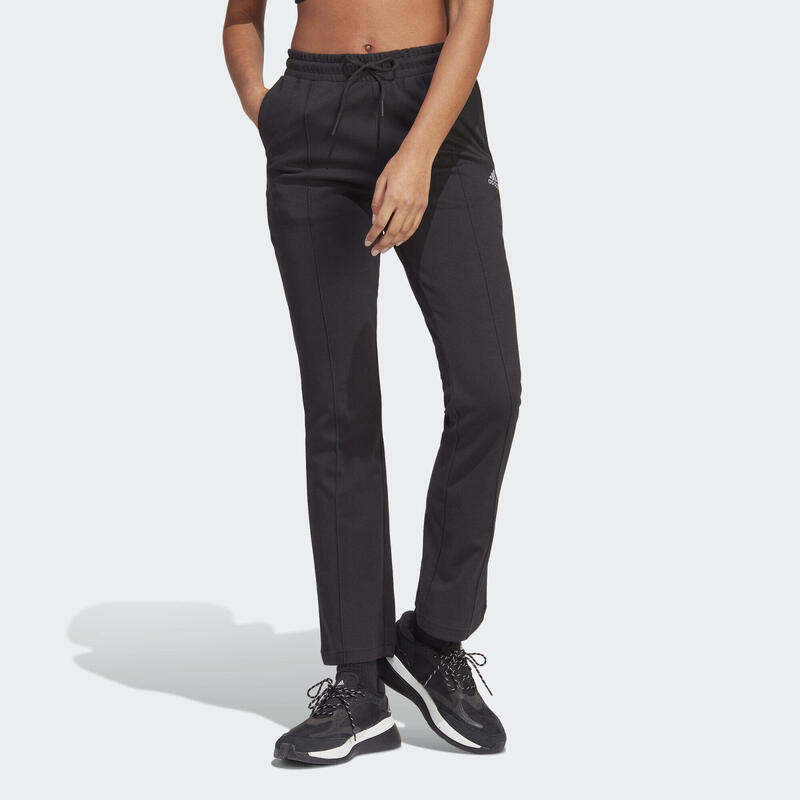 Расклешенные брюки adidas с высокой посадкой и графикой по всей поверхности
