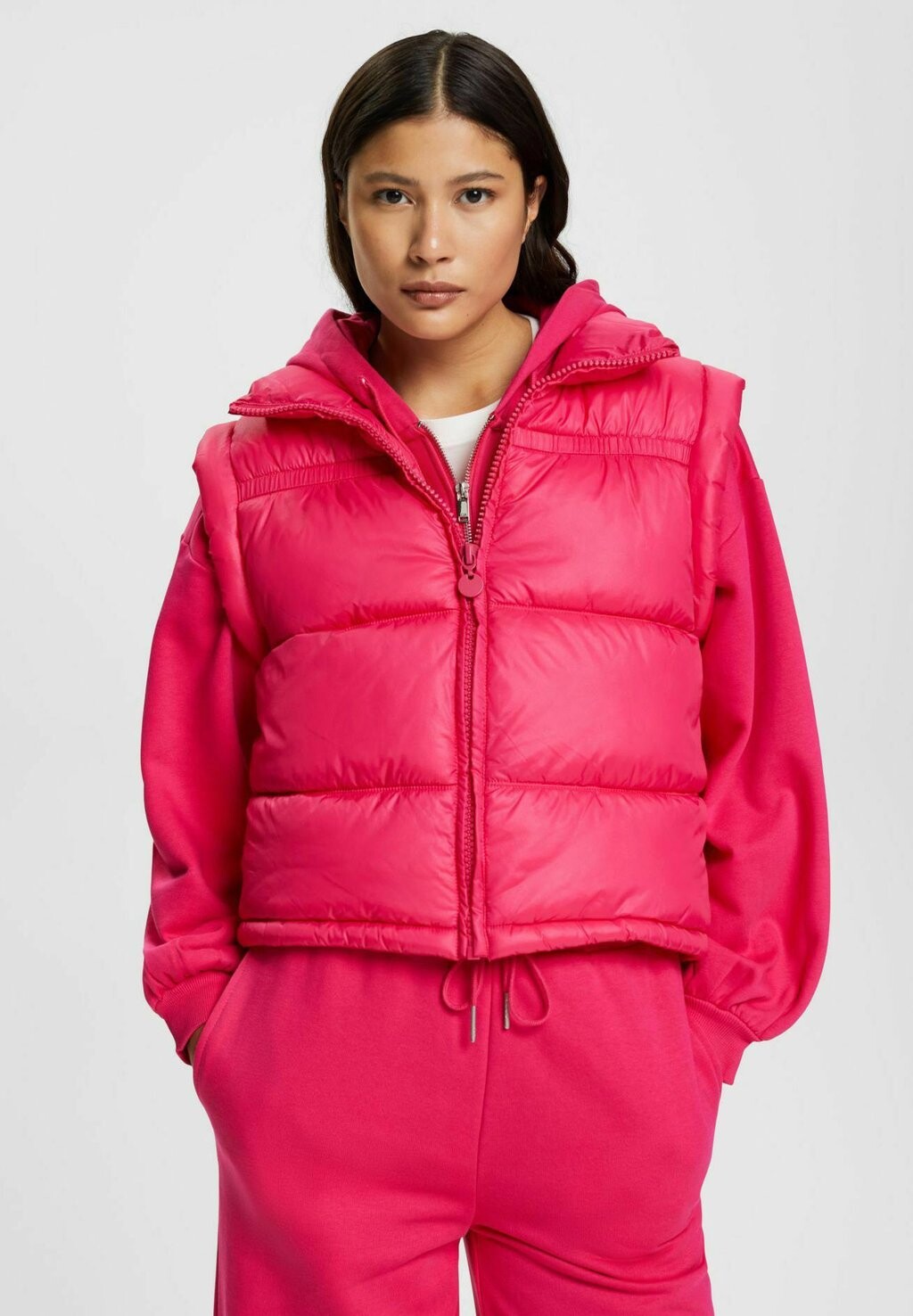 

Жилет edc by Esprit