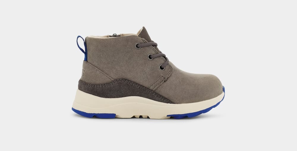 

Кроссовки Canoe III Weather UGG, серый