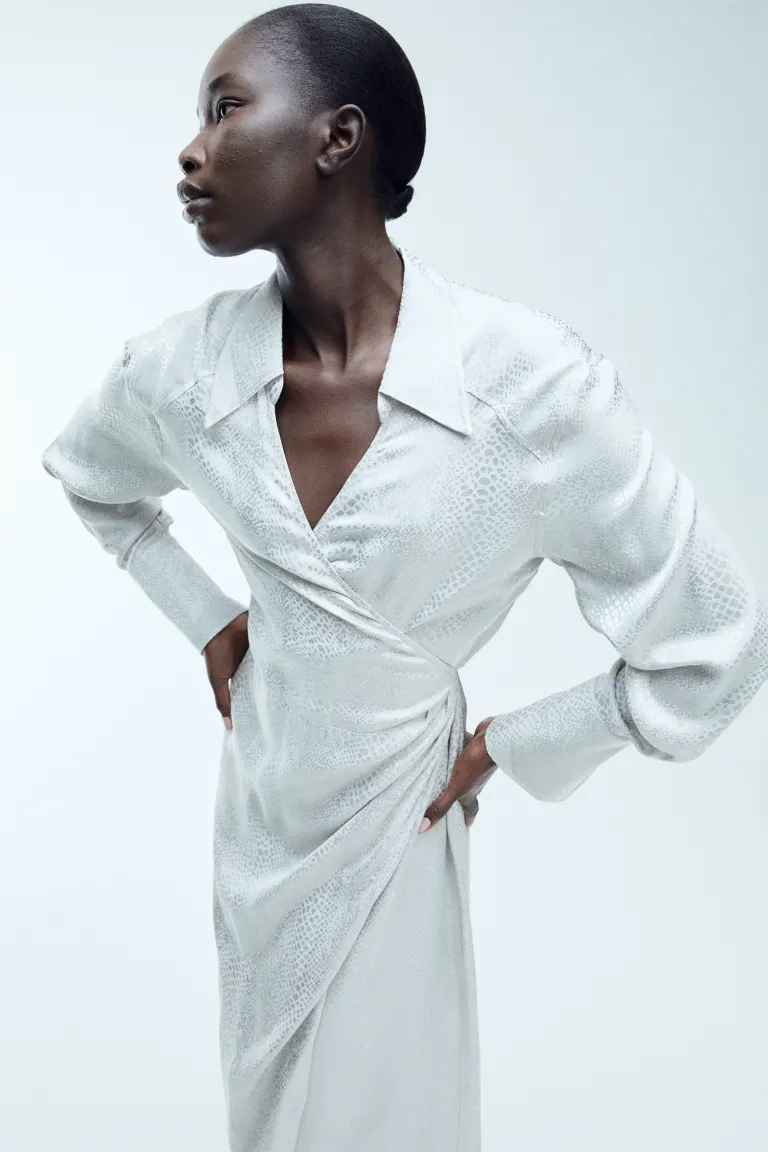 Платье-рубашка с переводом H&M, серый сарафан с заниженной линией талии синий gulliver