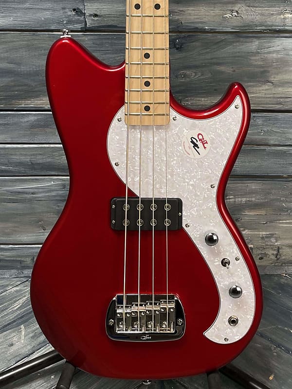 Басс гитара G&L Tribute Series Fall Out 4 String Electric Bass- Candy Apple Red бас гитара g