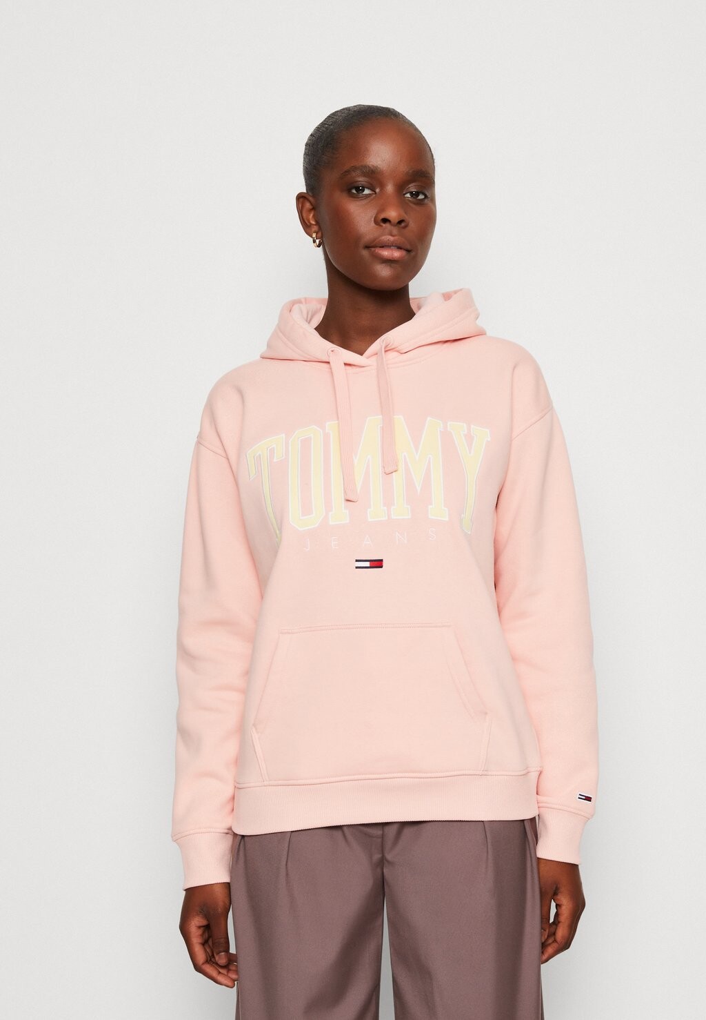 

Толстовка Tommy Jeans