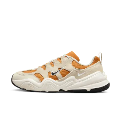 

Кроссовки Nike Tech Hera, цвет Monarch/Light Bone/Sail/Black