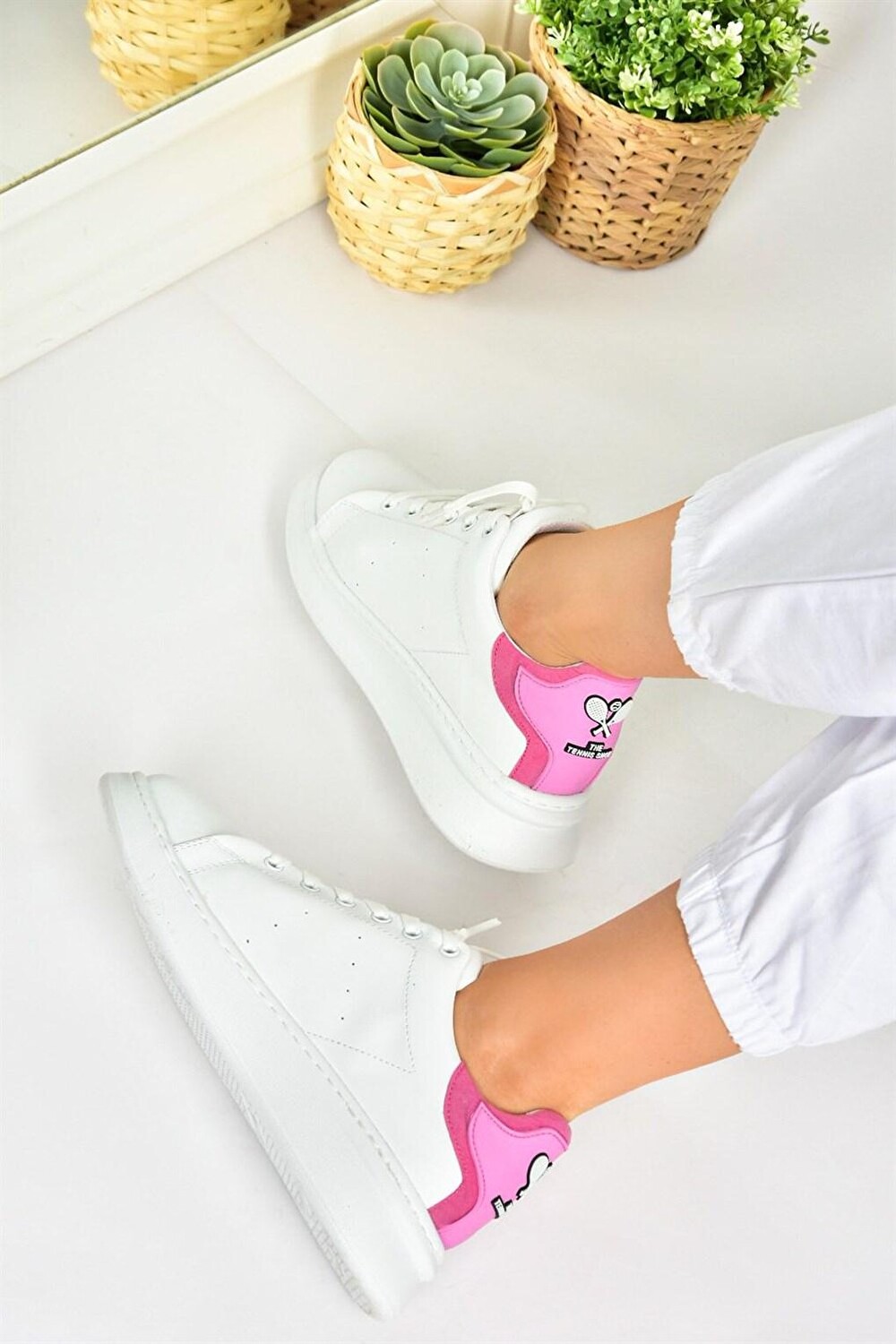 

M610275509 Бело-Розовые женские кроссовки Fox Shoes