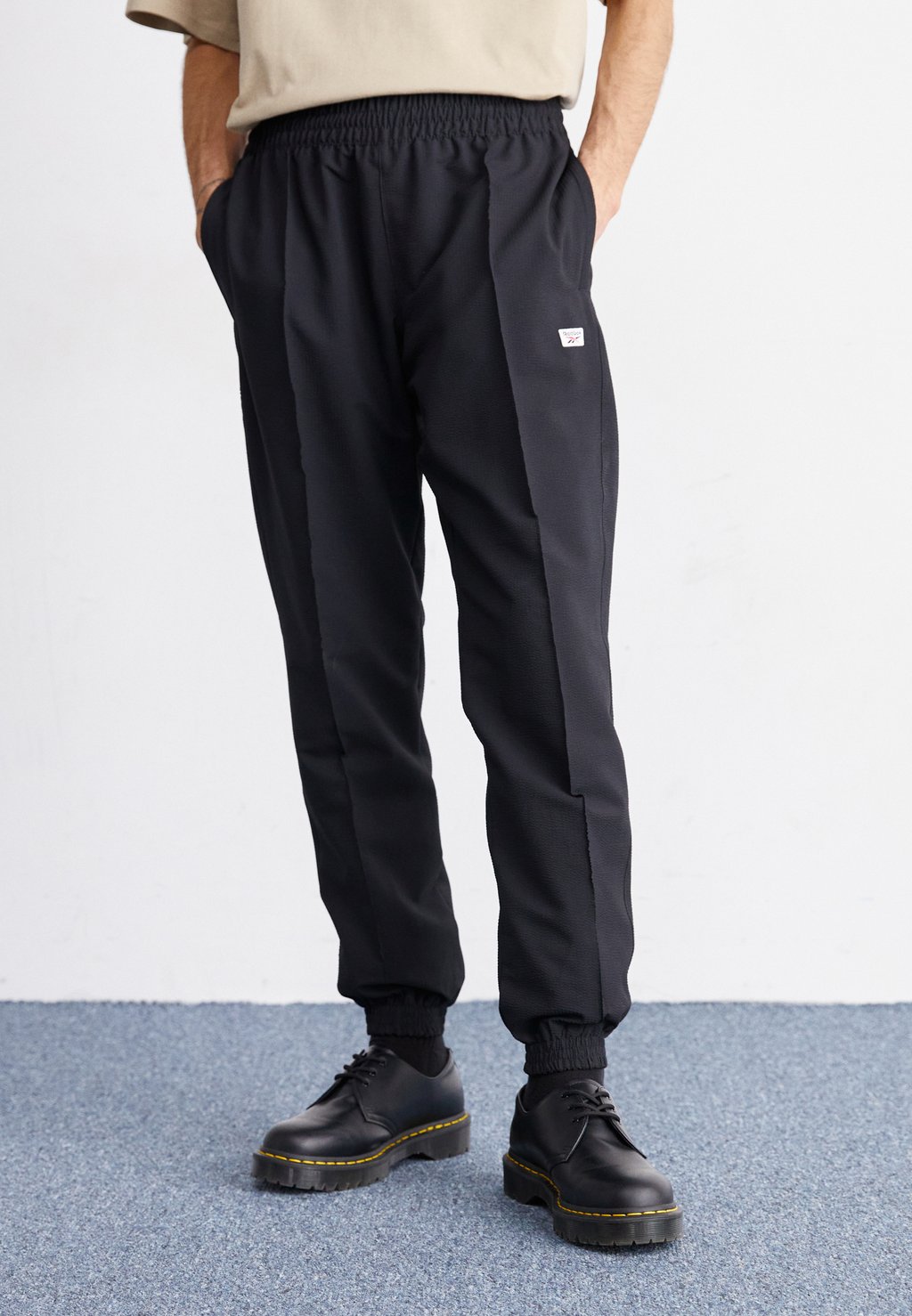 Брюки для бега COURT PANT Reebok Classic, цвет black футболка h49274 reebok clwdetightsstop black s