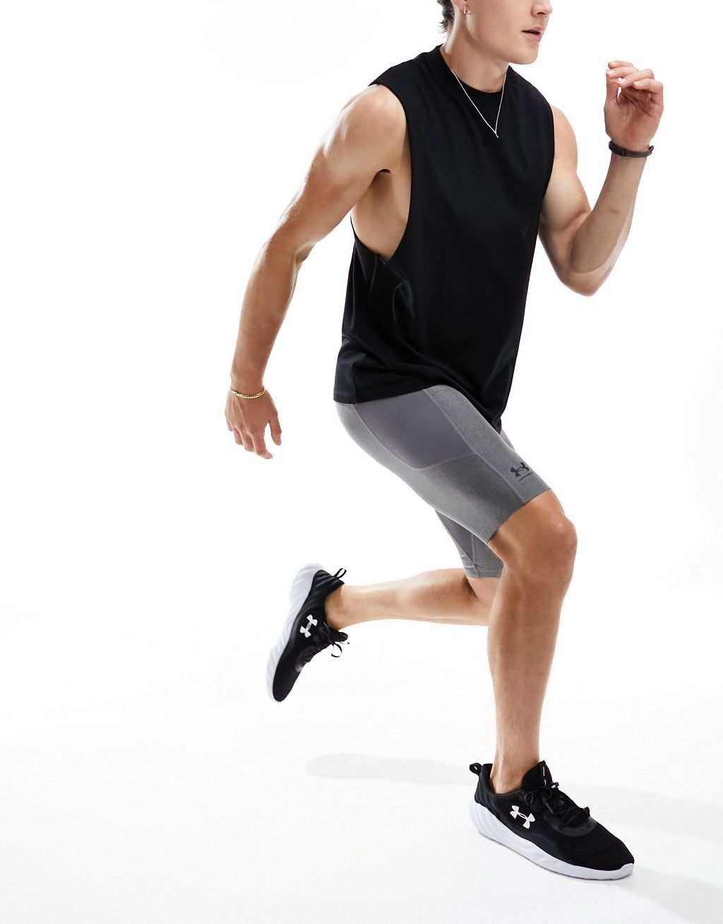 

Темно-серые длинные шорты Under Armour Heat Gear Armor