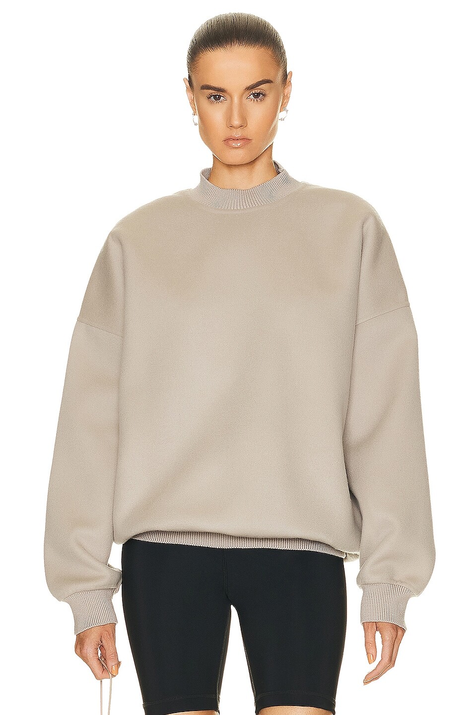 

Свитер Fear Of God Eternal Crewneck, цвет Dusty Beige