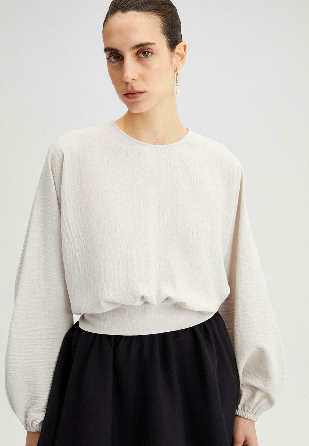 

Блузка BAT SLEEVE WITH BELT Touché Privé, бежевый